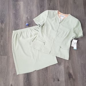 VTG Jessica Howard 2-Piece Skirt Suit Set